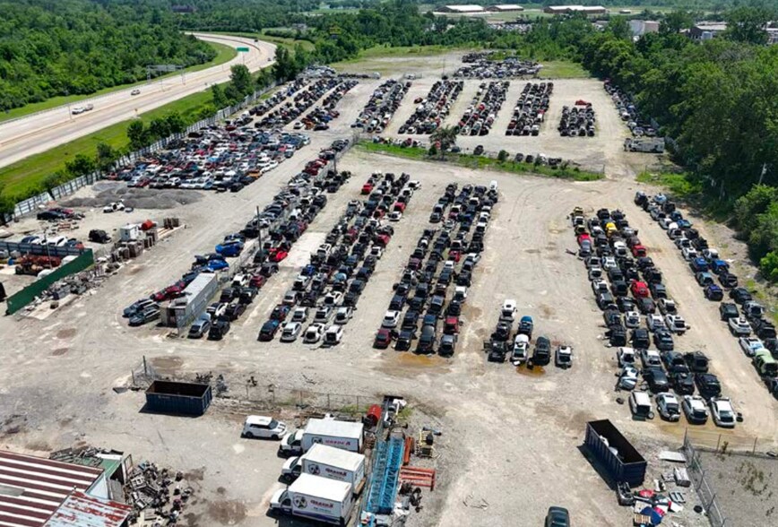 More Photos Of 5940 W 3rd St, Dayton Auto Salvage Facility For Sale