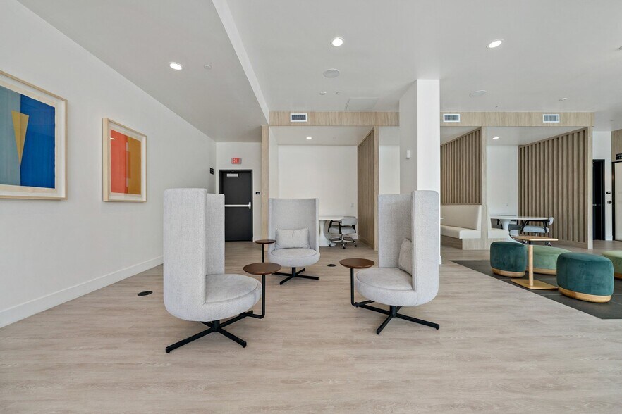 More Photos Of 200 N Vermont Ave, Los Angeles Apartments For Lease