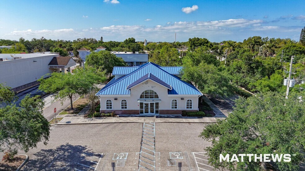 More Photos Of 14040 Walsingham Rd, Largo Bank For Sale