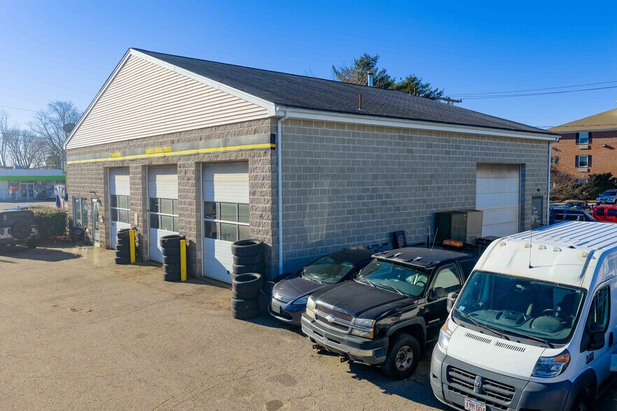 More Photos Of 47 Chauncy St, Mansfield Auto Repair For Sale