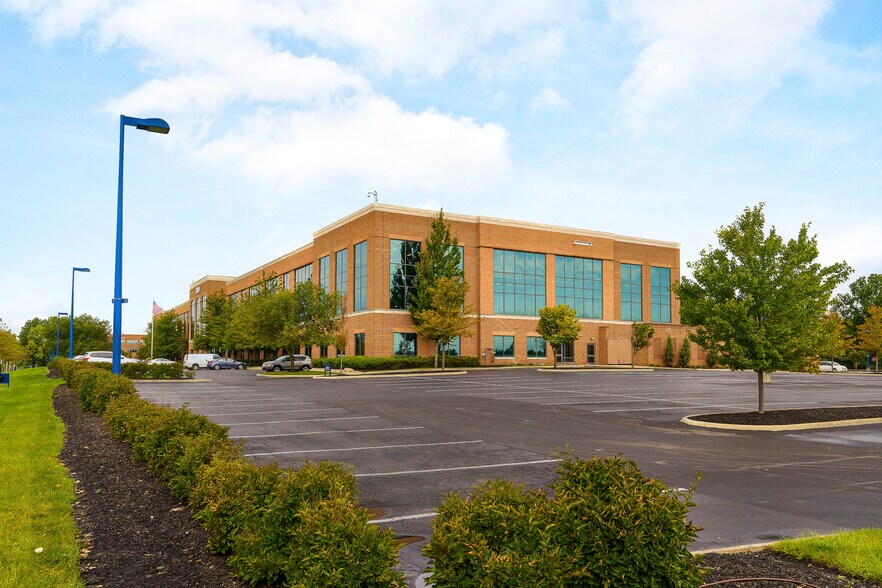 More Photos Of 3100 Easton Square Pl, Columbus Office For Lease