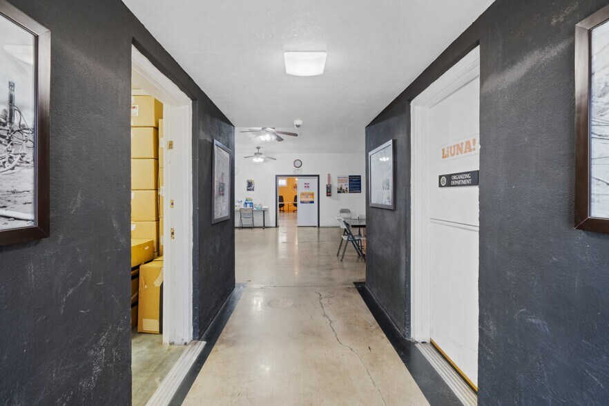 More Photos Of 2201 H St, Bakersfield Office For Sale