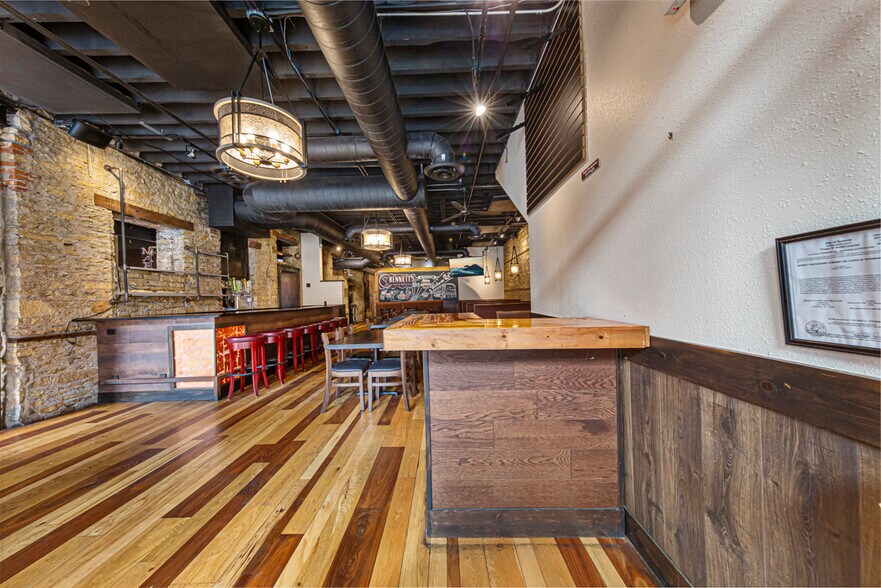 More Photos Of 517 2nd St, Hudson Storefront Retail Office For Sale