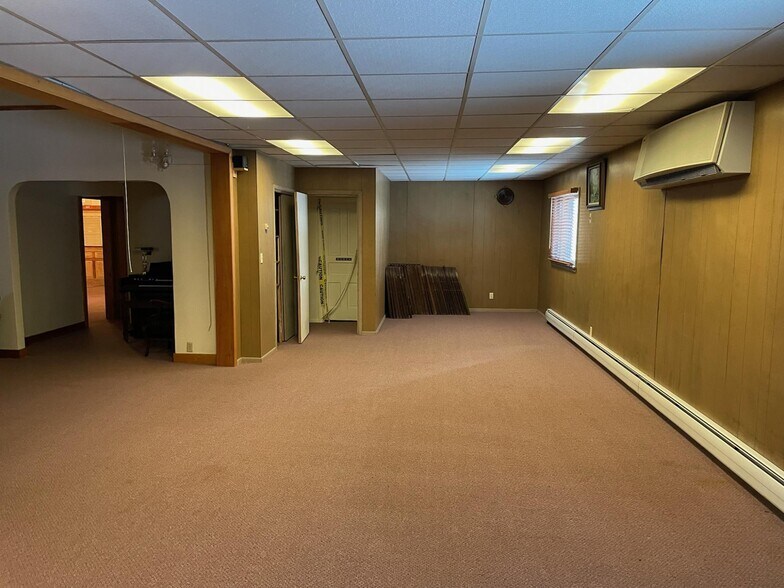 More Photos Of 304 N Avon Ave, Phillips Office Residential For Sale