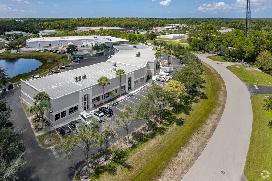 More Photos Of 10060 Amberwood Rd, Fort Myers Light Distribution For Lease
