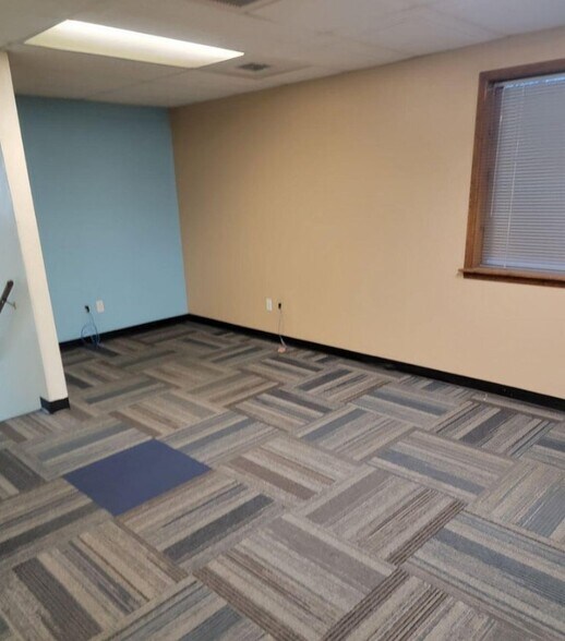 More Photos Of 2705 N 4th St, Flagstaff Office For Sale