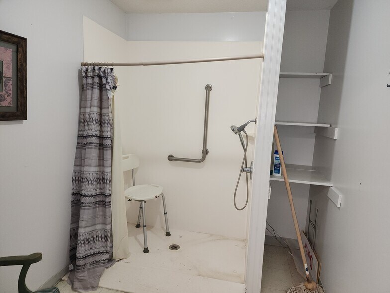 More Photos Of 95 Truman Rd, Hawkinsville Assisted Living For Sale