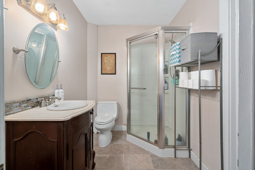 More Photos Of 13 Park Ave, Hadley Restaurant For Sale