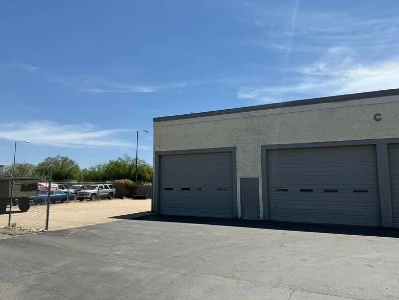 More Photos Of 2222 W Deer Valley Rd, Phoenix Service For Lease