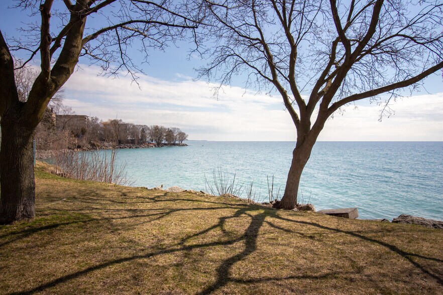 More Photos Of 2709 Lake Shore Dr, Toronto Apartments For Sale