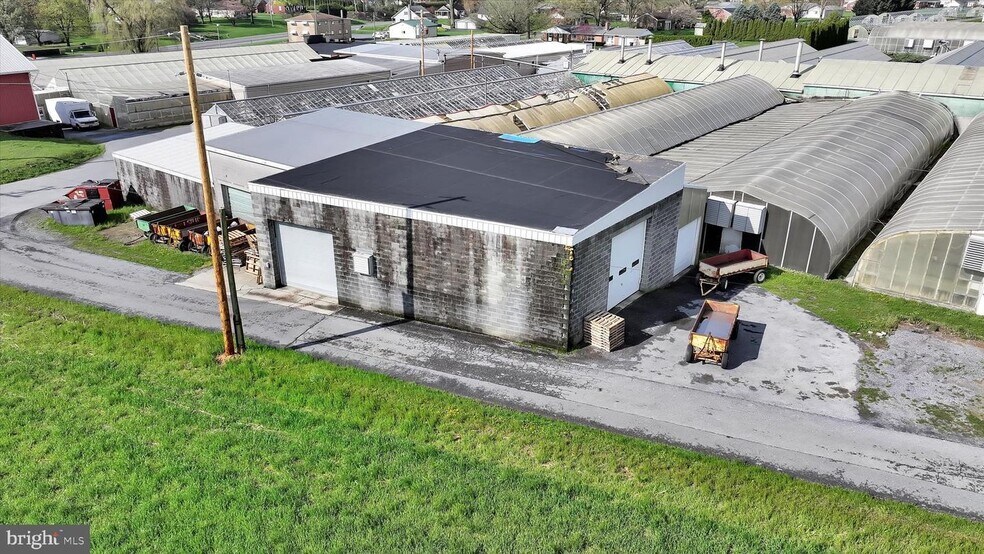 More Photos Of 501 W Washington Ave, Myerstown General Retail For Sale