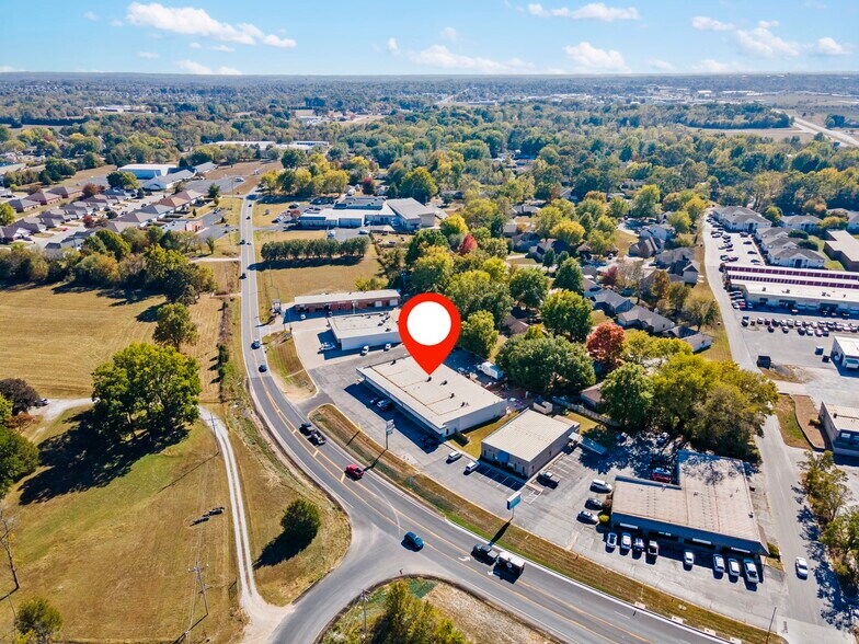 More Photos Of 1875 N State Highway CC, Nixa General Retail For Lease