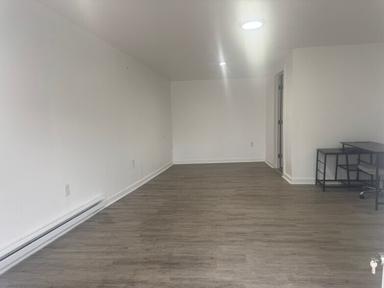 More Photos Of 1005 N Arlington Ave, Baltimore Flex For Lease
