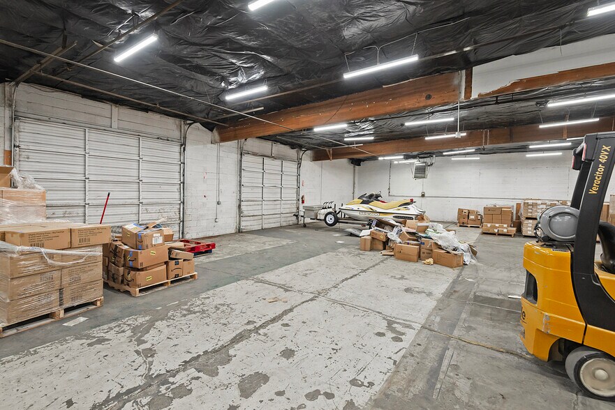More Photos Of 3101 W 2100 S, Salt Lake City Flex For Lease