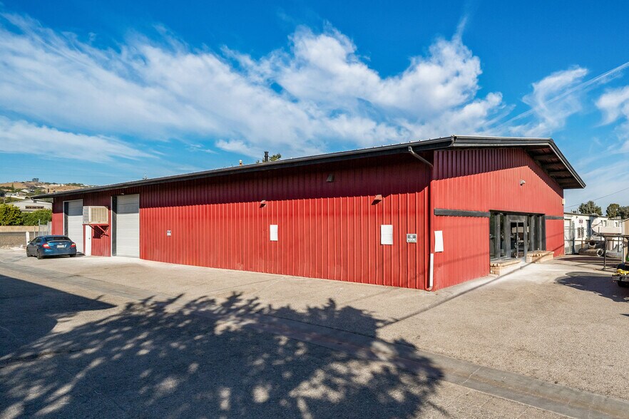 More Photos Of 741 Paso Robles St, Paso Robles Warehouse For Lease