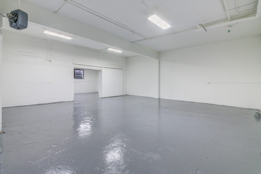 More Photos Of 46-48 Lafayette Ave, New Rochelle Warehouse For Lease