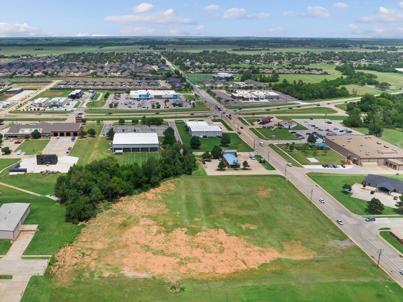 More Photos Of 301 S Yukon Pky, Yukon Land For Sale