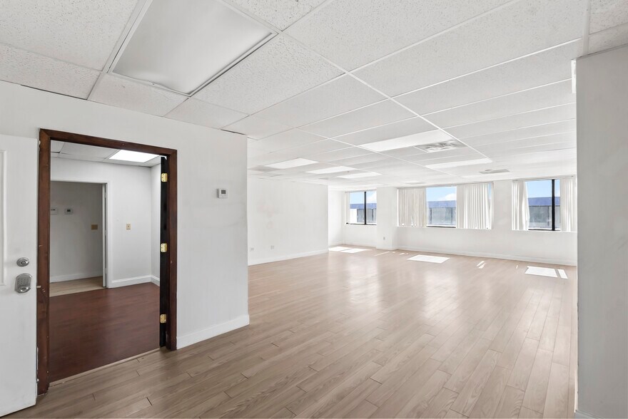 More Photos Of 3201 Griffin Rd, Fort Lauderdale Loft Creative Space For Lease