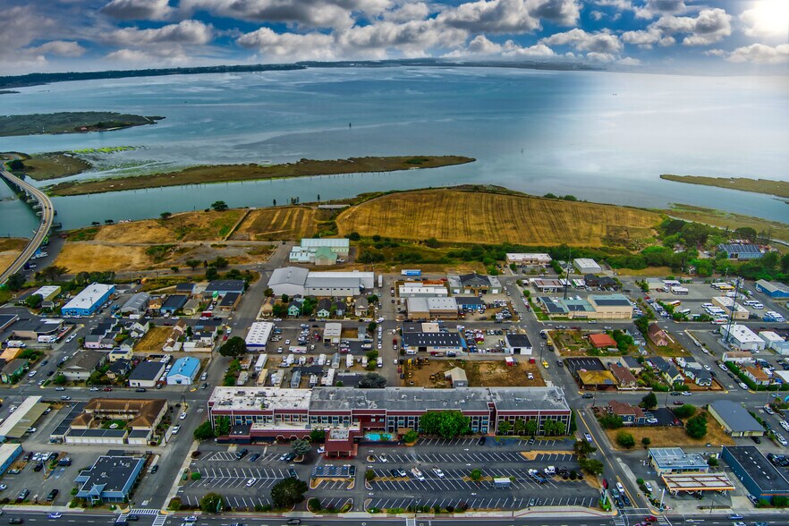 More Photos Of 1929 4th St, Eureka Hotel For Sale