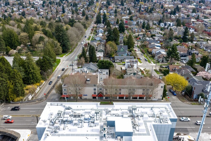 Primary Photo Of 4902 Aurora Ave N, Seattle Apartments For Sale