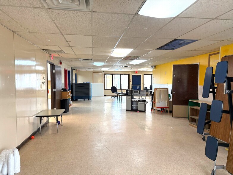 More Photos Of 6720 Chapman Rd, North Richland Hills General Retail For Sale