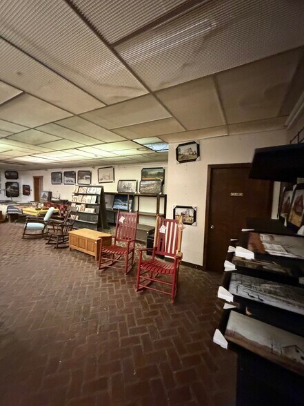 More Photos Of 2857-2867 Lincoln Hwy, Ronks Storefront Retail Residential For Sale