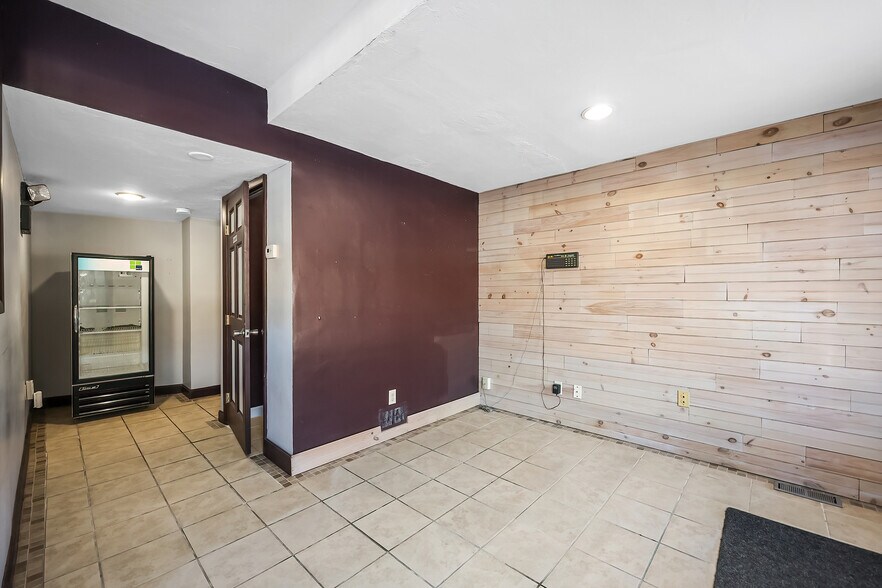 More Photos Of 338 Church St, Whitinsville Medical For Sale