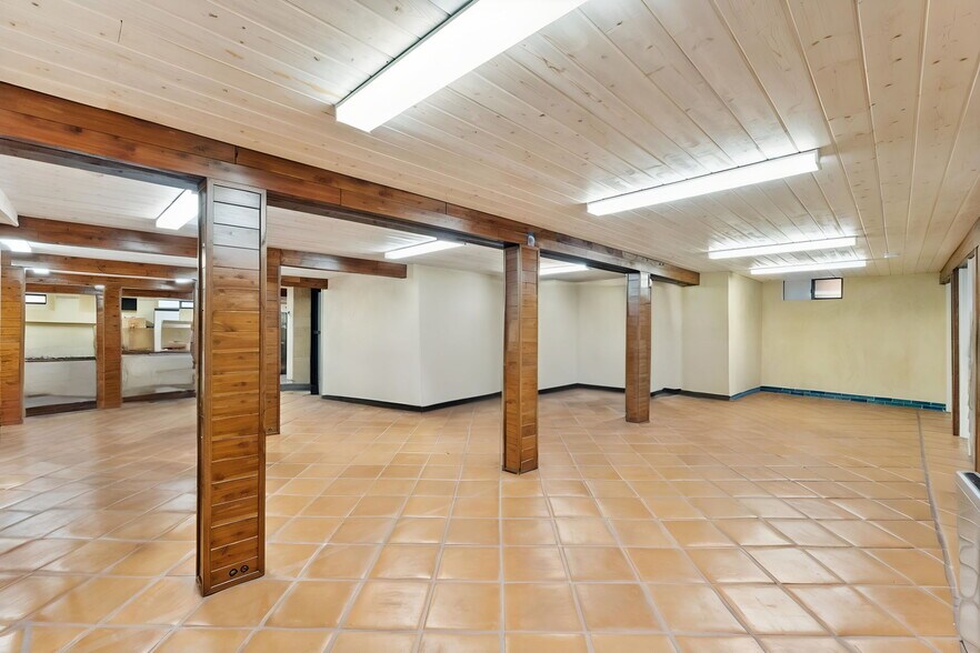 More Photos Of 251 Middlefield Rd, Palo Alto Apartments For Sale