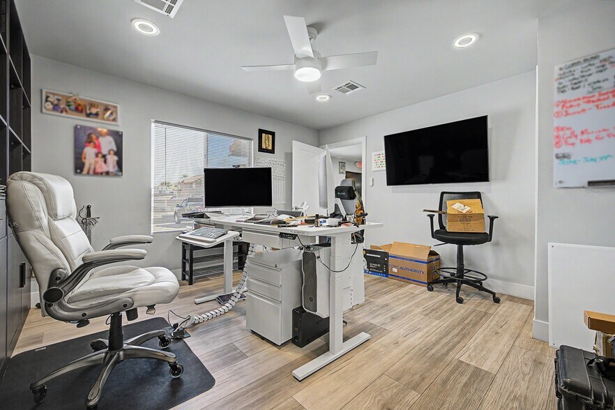 More Photos Of 6470 W Desert Inn Rd, Las Vegas Coworking Space