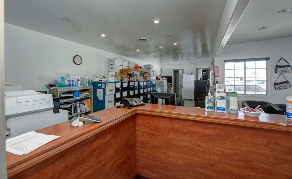 More Photos Of 16301 Hawthorne Blvd, Lawndale Freestanding For Sale