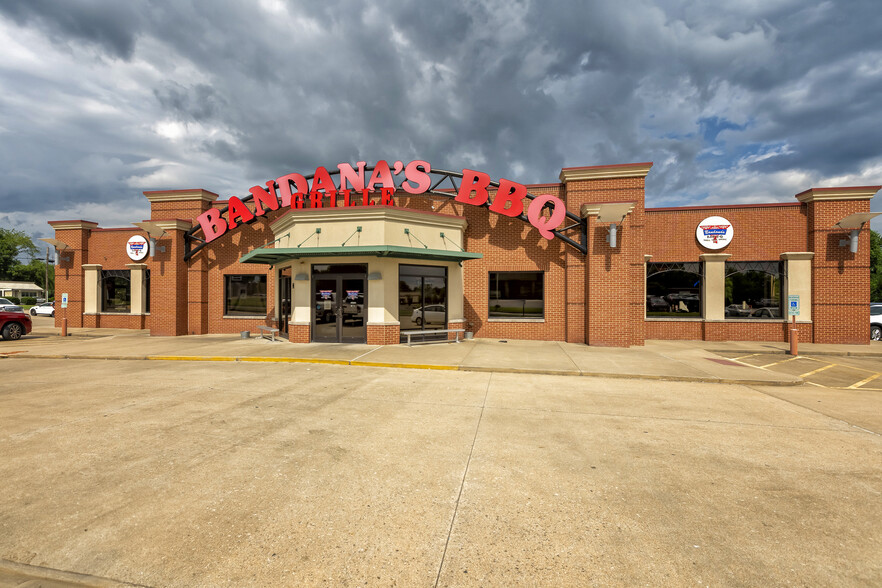 Primary Photo Of 309 E Main St, Carbondale Restaurant For Sale