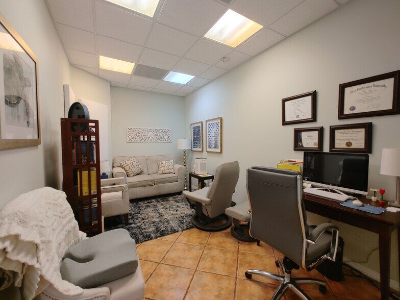 More Photos Of 5491 N University Dr, Coral Springs Office For Lease