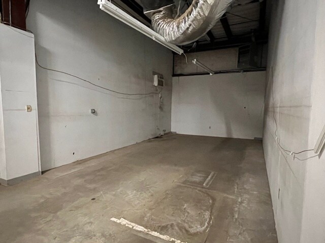 More Photos Of 6101 43rd St, Lubbock Storefront For Lease