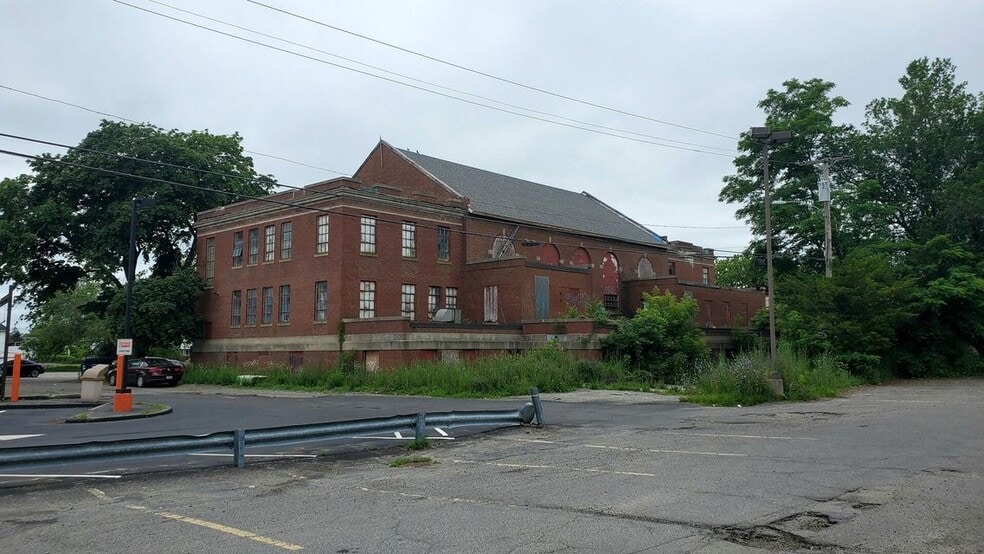 More Photos Of 6 Main Pl, Waterville Warehouse For Sale