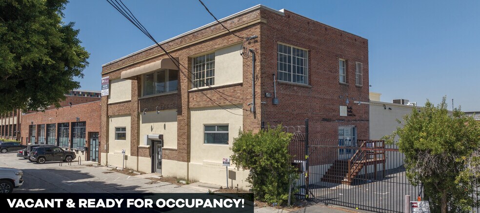 Primary Photo Of 1481 E 4th St, Los Angeles Showroom For Sale