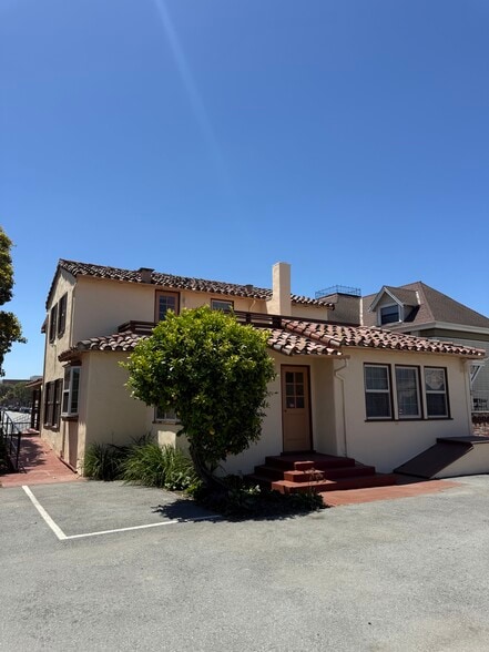 More Photos Of 140 Central Ave, Salinas Office For Sale