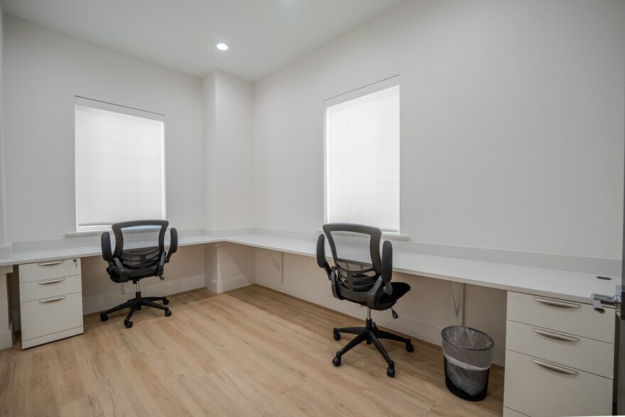 More Photos Of 6601 SW 80th Ave, Ocala Coworking Space