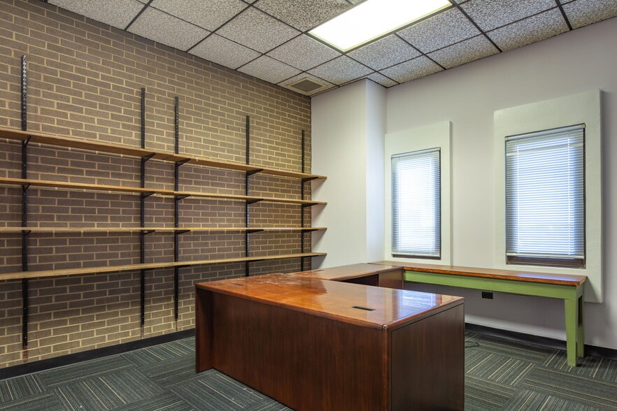 More Photos Of 200 N Main St, Winston-Salem Specialty For Sale