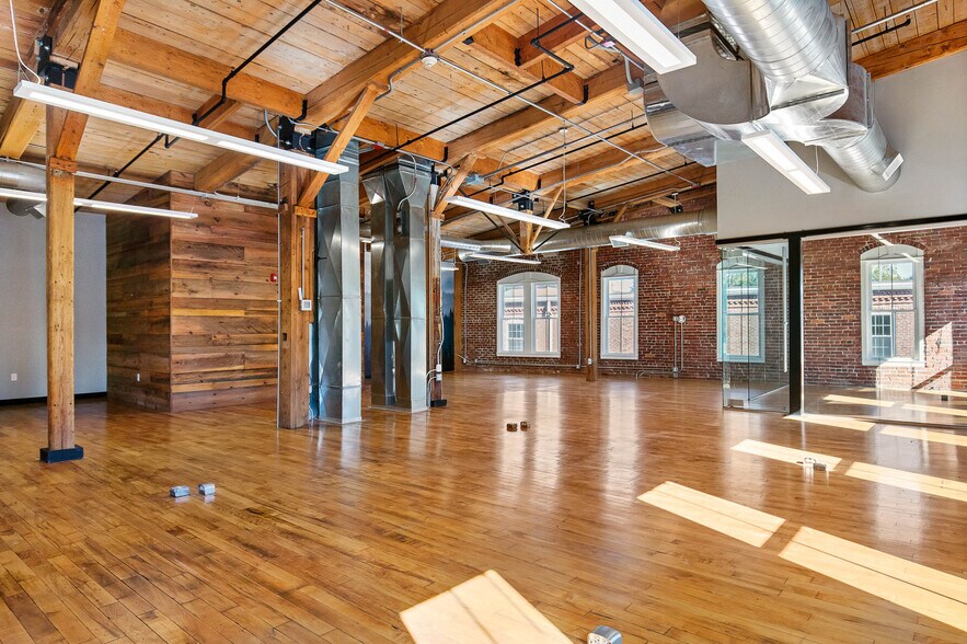 Primary Photo Of 77 Elm St, Amesbury Loft Creative Space For Lease