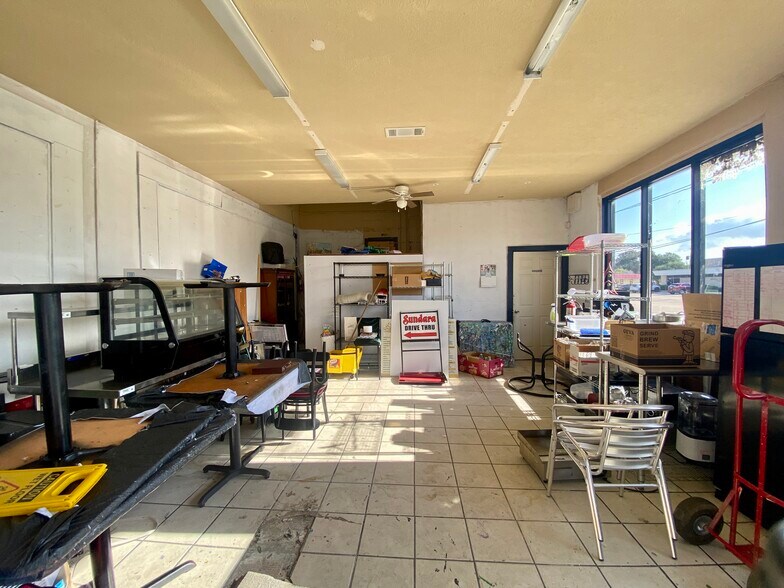 More Photos Of 6199 39th St, Groves Office For Sale