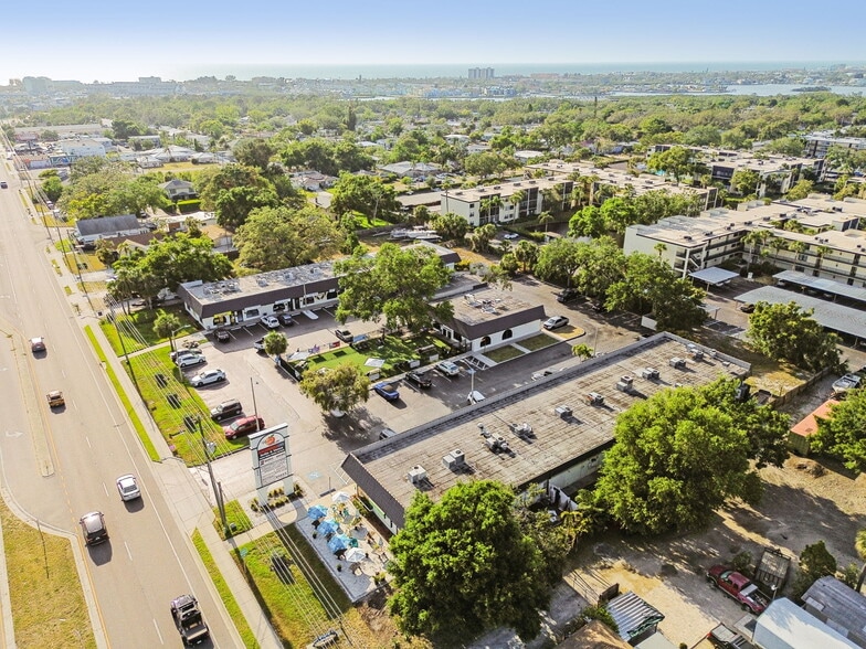 More Photos Of 14219 Walsingham Rd, Largo Unknown For Lease