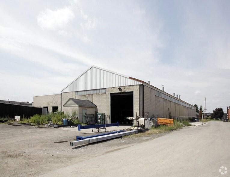 More Photos Of 140 Healey Rd, Caledon Warehouse For Lease