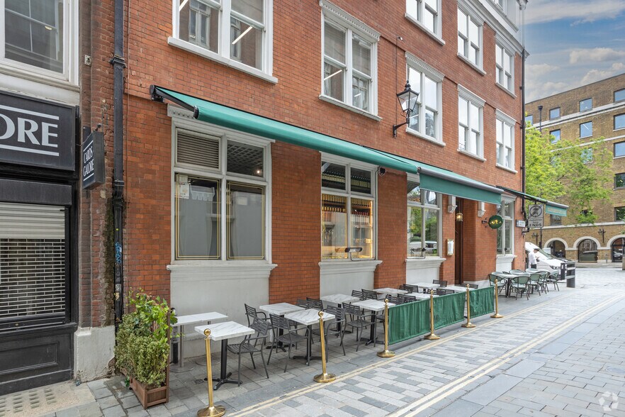 More Photos Of 17 Devonshire Sq, London Office For Lease