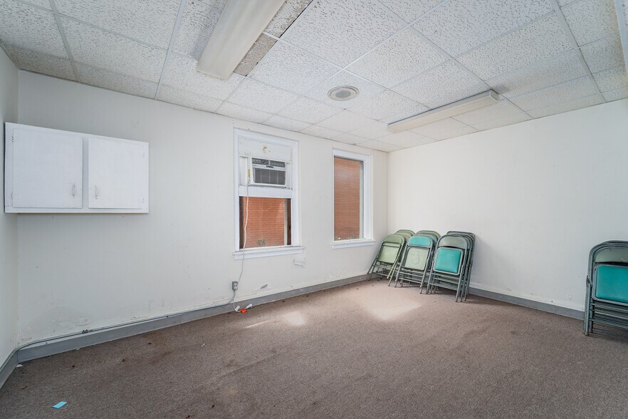 More Photos Of 412 McDonald St, Waycross Specialty For Sale