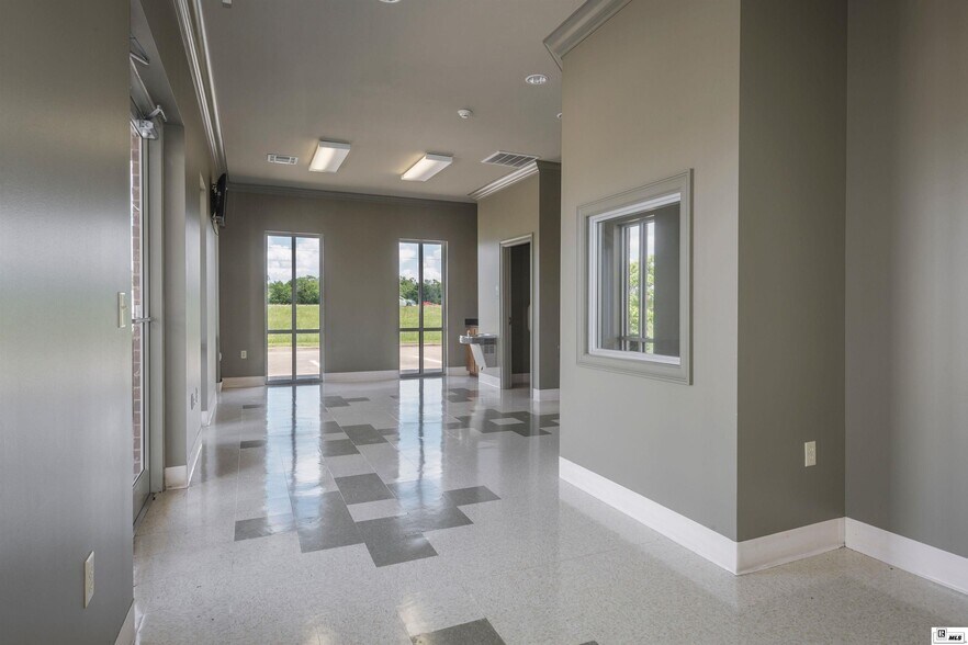 More Photos Of 3995 Sterlington Rd, Monroe Medical For Sale