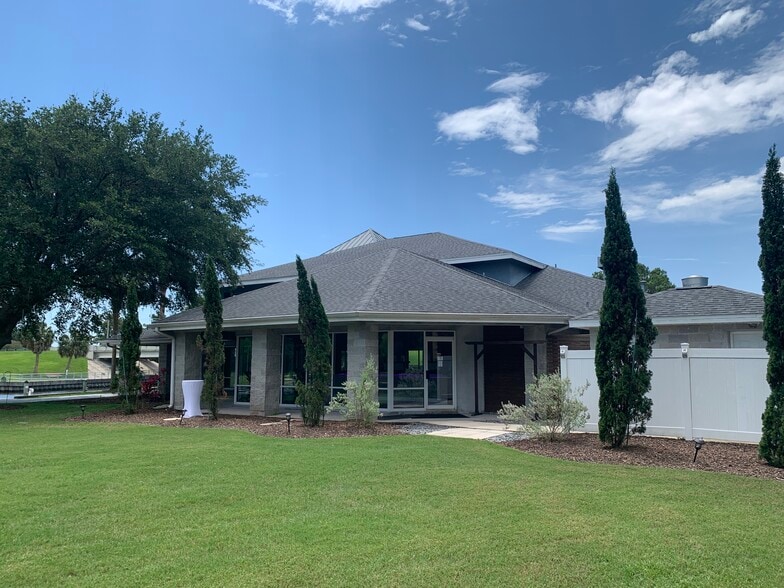 More Photos Of 1 Yacht Club Dr, Palm Coast Restaurant For Sale