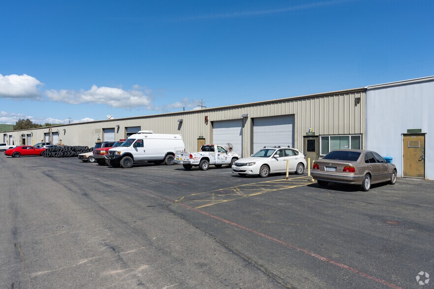 More Photos Of 29355 Arnold Dr, Sonoma Racetrack For Lease