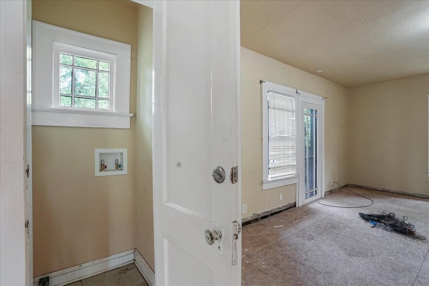 More Photos Of 2741 Church St, Atlanta Office Residential For Sale