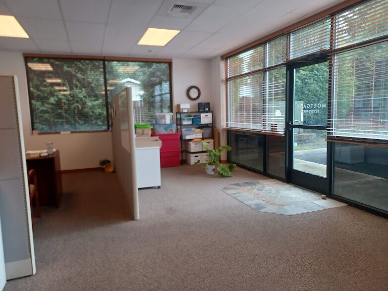 More Photos Of 10305 196th Street Ct E, Graham Office For Lease