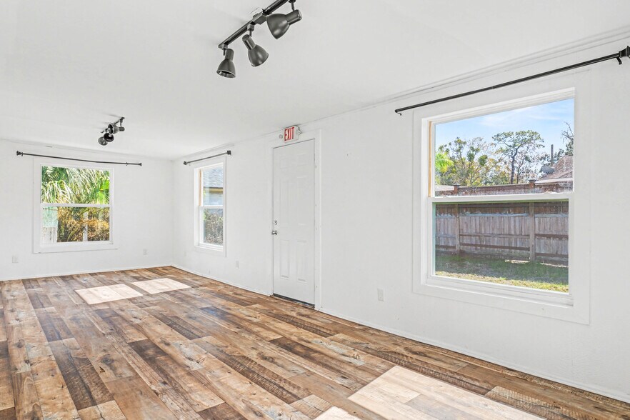 More Photos Of 1201 Cassat Ave, Jacksonville Medical For Sale